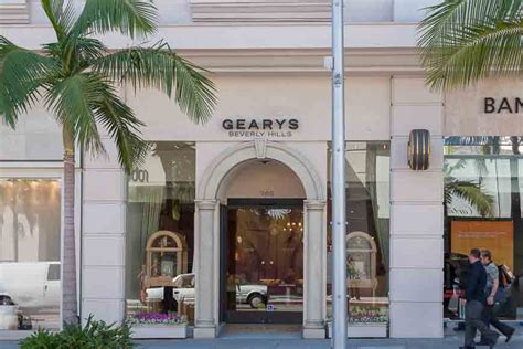 gearys rodeo drive locations.